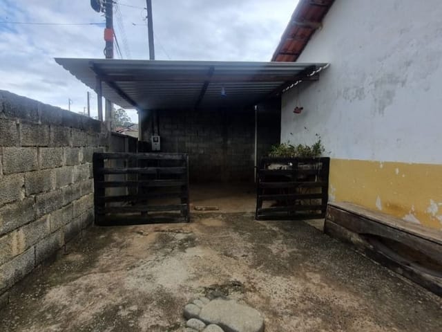 Casa com 200m² 2 quartos e 1 banheiro, à venda, no bairro Jardim Américo em Cambuí
