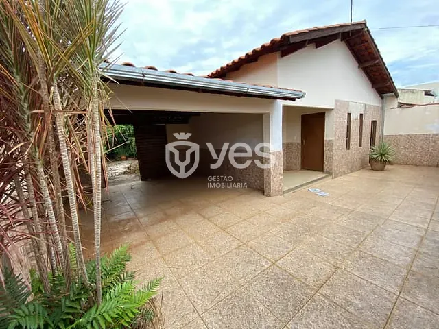 Casa com 360m² 3 quartos e 2 banheiros, à venda, no bairro Jardim Residencial Bela Vista em Araxá