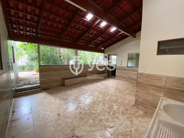 Casa com 360m² 3 quartos e 2 banheiros, à venda, no bairro Jardim Residencial Bela Vista em Araxá