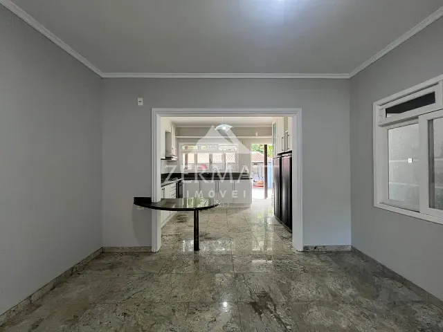 Casa com 460m² 3 quartos e 3 banheiros, à venda, no bairro Velha em Blumenau