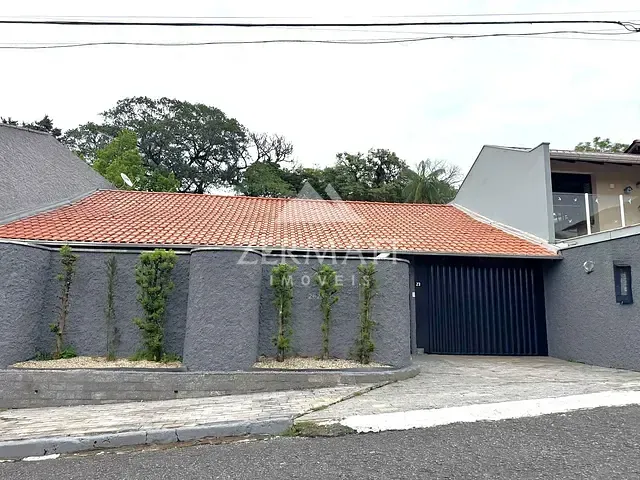 Casa com 460m² 3 quartos e 3 banheiros, à venda, no bairro Velha em Blumenau