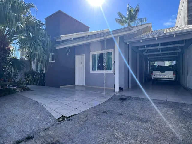 Casa 3 quartos e 3 banheiros, à venda, no bairro Ressacada em Itajaí