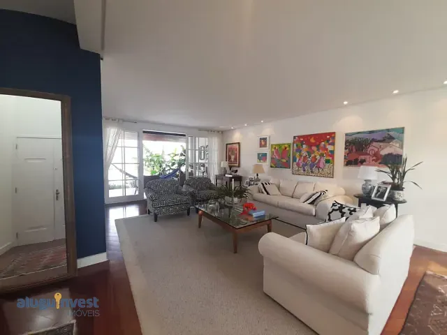 Casa com 500m² 3 quartos e 4 banheiros, à venda, no bairro João Paulo em Florianópolis