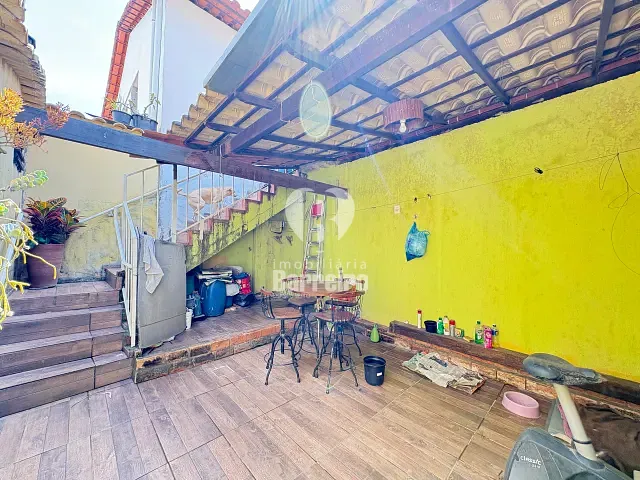 Casa 2 quartos e 1 banheiro, à venda, no bairro Solar do Barreiro (Barreiro) em Belo Horizonte