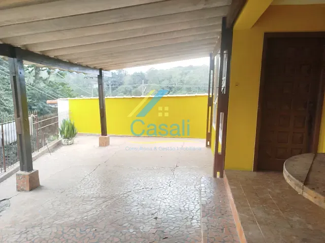Casa 3 quartos e 1 banheiro, à venda, no bairro Centro (Mailasqui) em São Roque