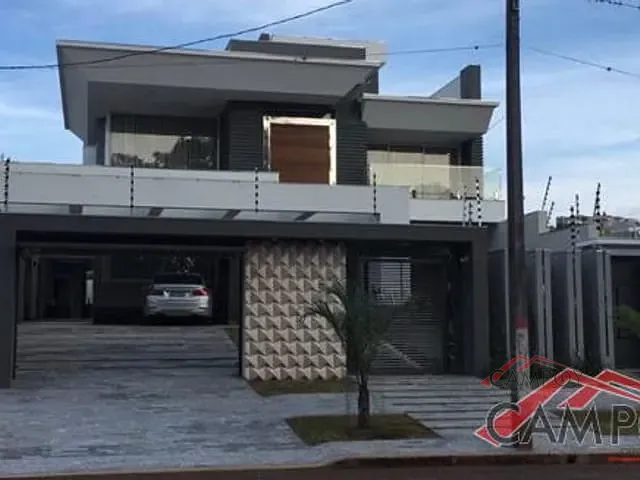 Casa com 645m² 4 quartos e 6 banheiros, à venda, no bairro Residencial Cazarim em Apucarana
