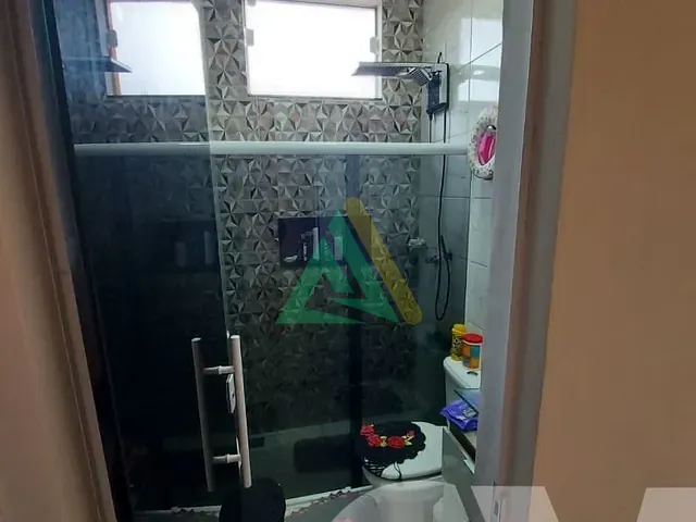 Casa com 250m² 4 quartos e 2 banheiros, à venda, no bairro Parque das Laranjeiras em Mogi Mirim