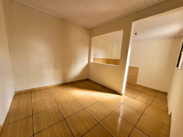 Casa 3 quartos e 2 banheiros, para alugar, no bairro Vila Kennedy em Jaguariaíva