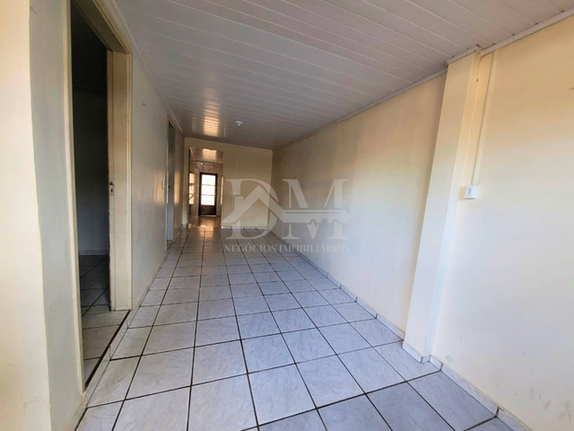 Casa 3 quartos e 2 banheiros, para alugar, no bairro Vila Kennedy em Jaguariaíva