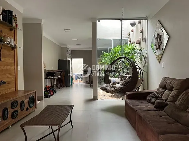 Casa com 200m² 2 quartos e 2 banheiros, à venda, no bairro Jardim Espanha em Uberaba
