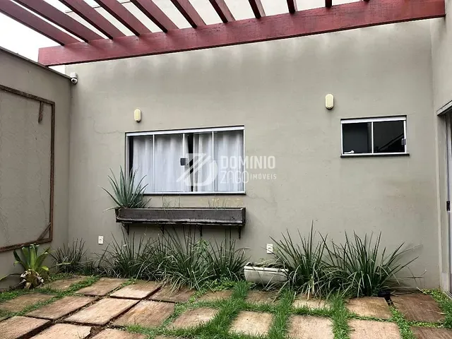 Casa com 200m² 2 quartos e 2 banheiros, à venda, no bairro Jardim Espanha em Uberaba