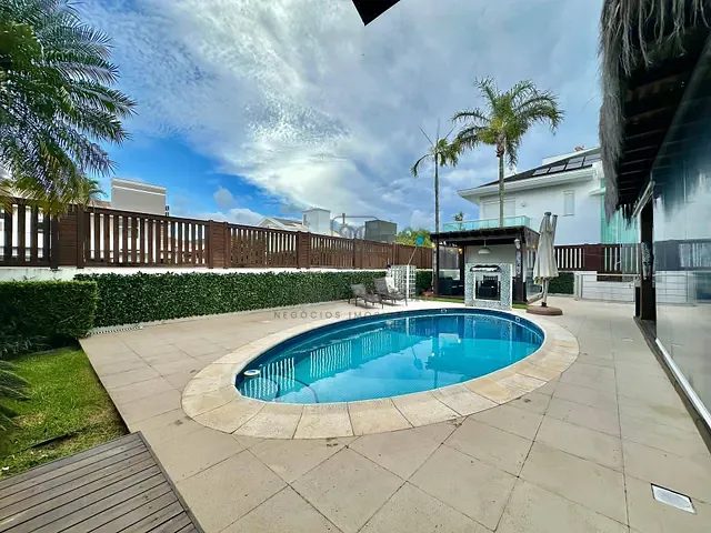 Casa com 515m² 7 quartos e 6 banheiros, à venda, no bairro Jurerê Internacional em Florianópolis