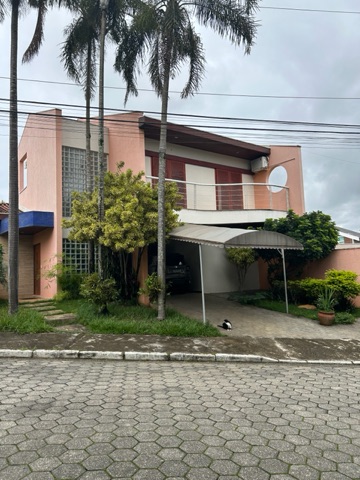 Casa com 192m² 4 quartos e 4 banheiros, à venda, no bairro Jardim Maria Cândida em Caçapava