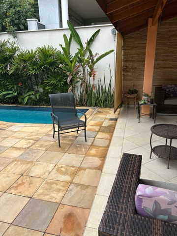 Casa com 192m² 4 quartos e 4 banheiros, à venda, no bairro Jardim Maria Cândida em Caçapava