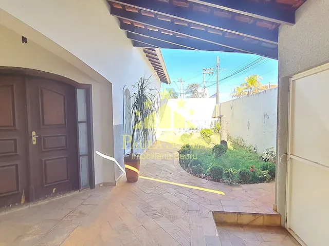 Casa com 599m² 3 quartos e 3 banheiros, à venda, no bairro Jardim Márcia I em Agudos