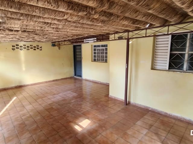 Casa 3 quartos e 1 banheiro, à venda, no bairro Parque Residencial do Lago em Santa Bárbara D'Oeste