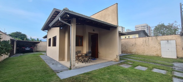 Foto do Casa - Casa à venda, a 100 m da orla do praia Aruan, com 378m2 de terreno e 86m2 de construção, em Caraguatatuba, litoral norte deSP | Innova Imobiliária