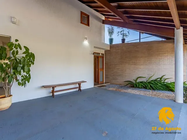 Casa com 300m² 3 quartos e 4 banheiros, à venda, no bairro Betel em Paulínia
