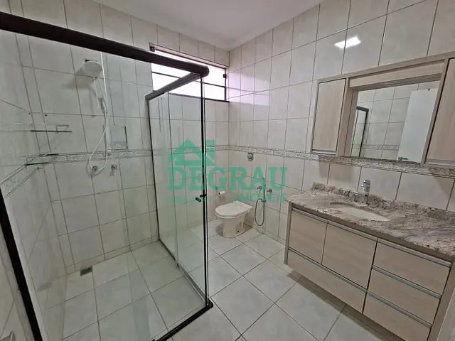 Casa 4 quartos e 4 banheiros, à venda, no bairro Centro em Itapeva