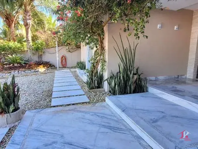 Casa 5 quartos e 8 banheiros, à venda, no bairro Bougainville Residencial V em Peruíbe