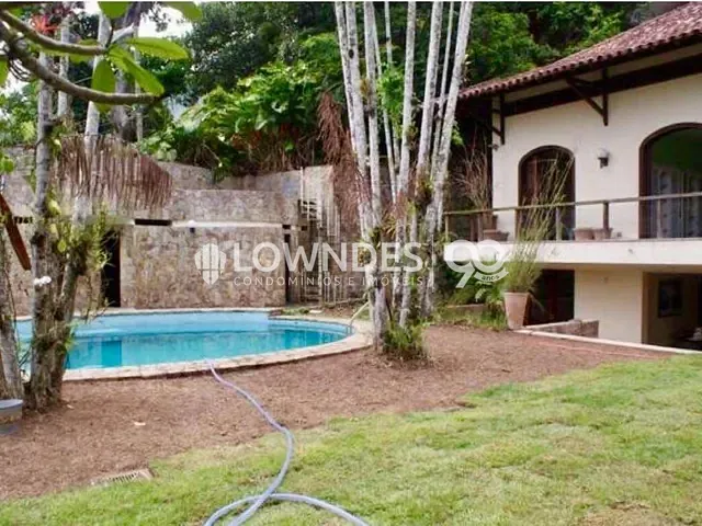 Casa 6 quartos e 4 banheiros, à venda, no bairro Jardim Botânico em Rio de Janeiro