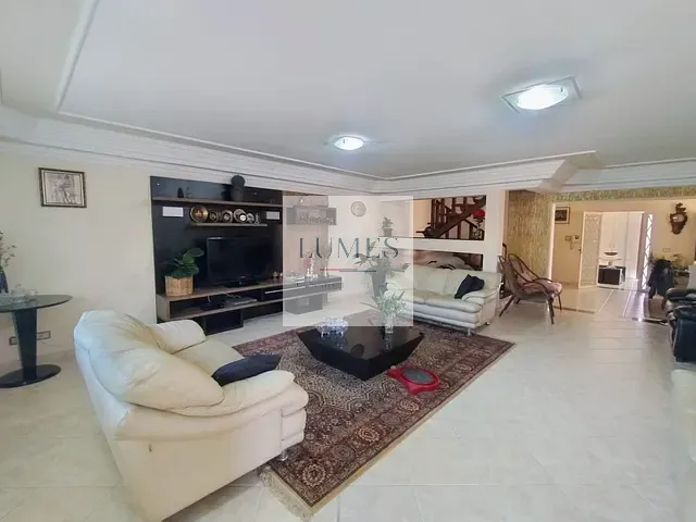 Casa com 360m² 4 quartos e 6 banheiros, à venda, no bairro Campo Limpo em Americana