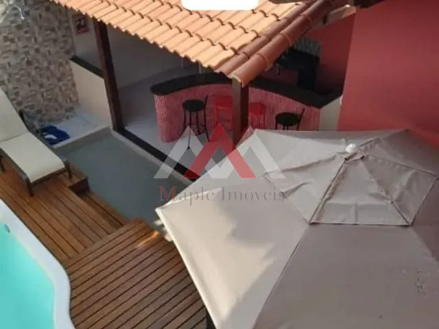 Casa com 220m² 4 quartos e 3 banheiros, à venda, no bairro Itaipu em Niterói