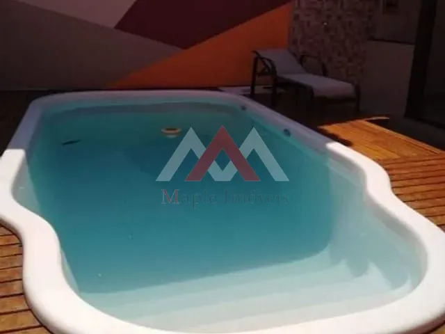 Casa com 220m² 4 quartos e 3 banheiros, à venda, no bairro Itaipu em Niterói