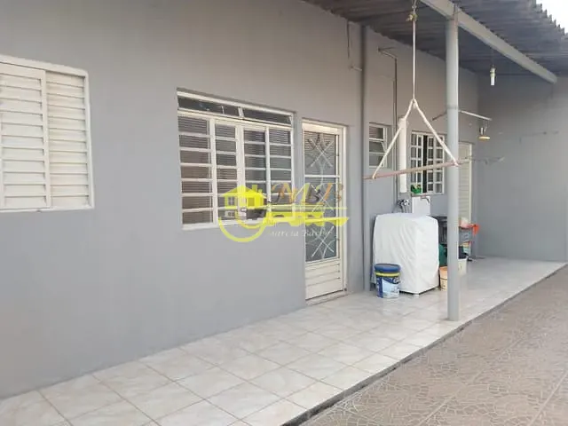 Casa com 360m² 4 quartos e 3 banheiros, à venda, no bairro Vila Aeroporto em Campinas