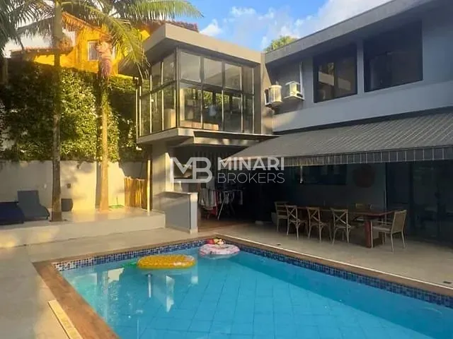 Casa com 600m² 4 quartos e 6 banheiros, à venda, no bairro Alphaville em Santana de Parnaíba