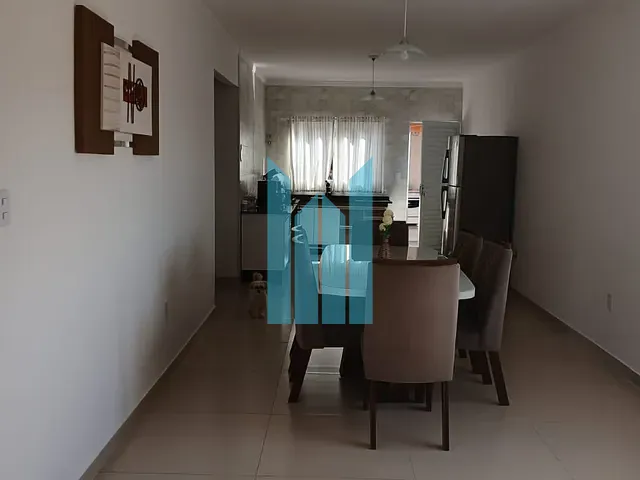 Casa 2 quartos e 2 banheiros, à venda, no bairro Loteamento Residencial Tiradentes em Poços de Caldas