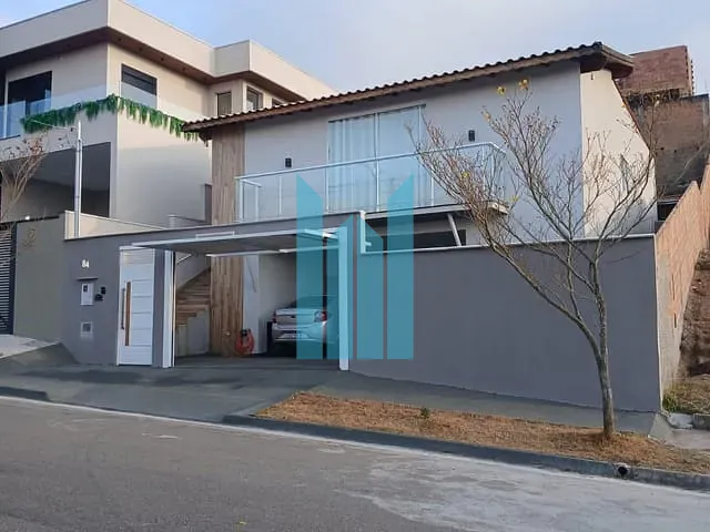 Casa 2 quartos e 2 banheiros, à venda, no bairro Loteamento Residencial Tiradentes em Poços de Caldas