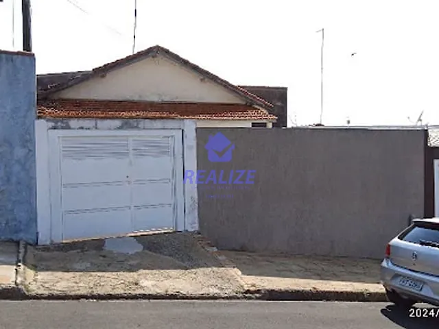 Casa com 180m² 3 quartos e 1 banheiro, à venda, no bairro Conjunto Habitacional Engenheiro Francisco Blasi em Botucatu