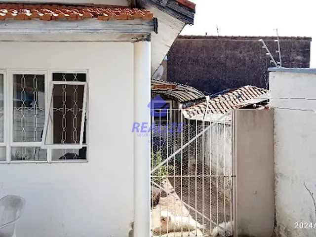 Casa com 180m² 3 quartos e 1 banheiro, à venda, no bairro Conjunto Habitacional Engenheiro Francisco Blasi em Botucatu