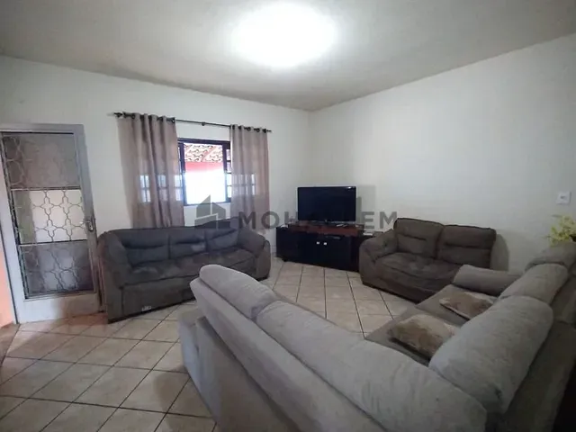 Casa com 190m² 3 quartos e 1 banheiro, à venda, no bairro São Pedro em Piranguinho