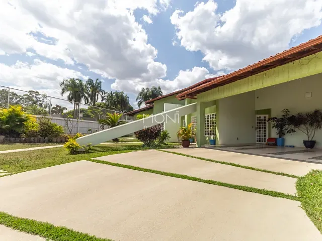 Casa 4 quartos e 5 banheiros, à venda, no bairro Park Way em Brasília
