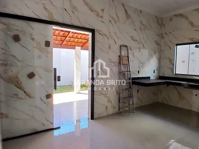 Casa 3 quartos e 2 banheiros, à venda, no bairro Pontal Sul - Acréscimo em Aparecida de Goiânia