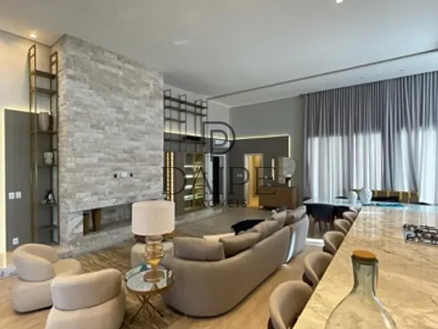 Casa com 600m² 4 quartos e 4 banheiros, à venda, no bairro Centro em Osório