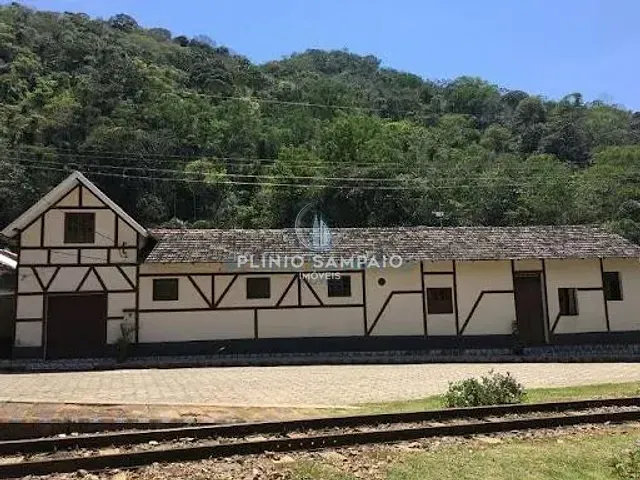 Casa com 400m² 4 quartos e 4 banheiros, à venda, no bairro Soido em Domingos Martins