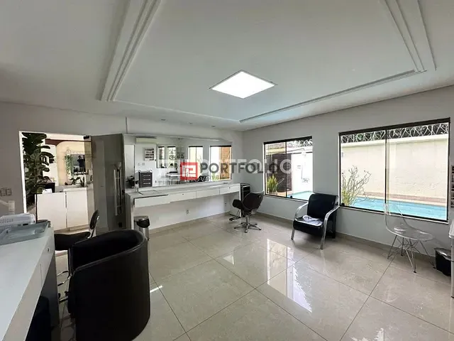 Casa com 393m² 5 quartos e 7 banheiros, à venda, no bairro Setor Nova Suiça em Goiânia