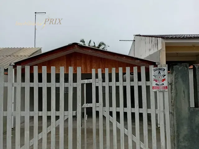 Casa com 240m² 2 quartos e 1 banheiro, à venda, no bairro Praia de Leste em Pontal do Paraná