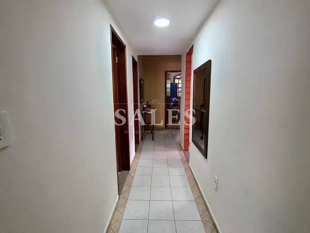 Casa com 300m² 4 quartos e 4 banheiros, à venda, no bairro São Damião em Juiz de Fora
