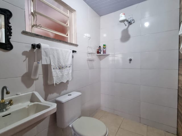 Casa 2 quartos e 2 banheiros, à venda, no bairro Dom Bosco em Juiz de Fora