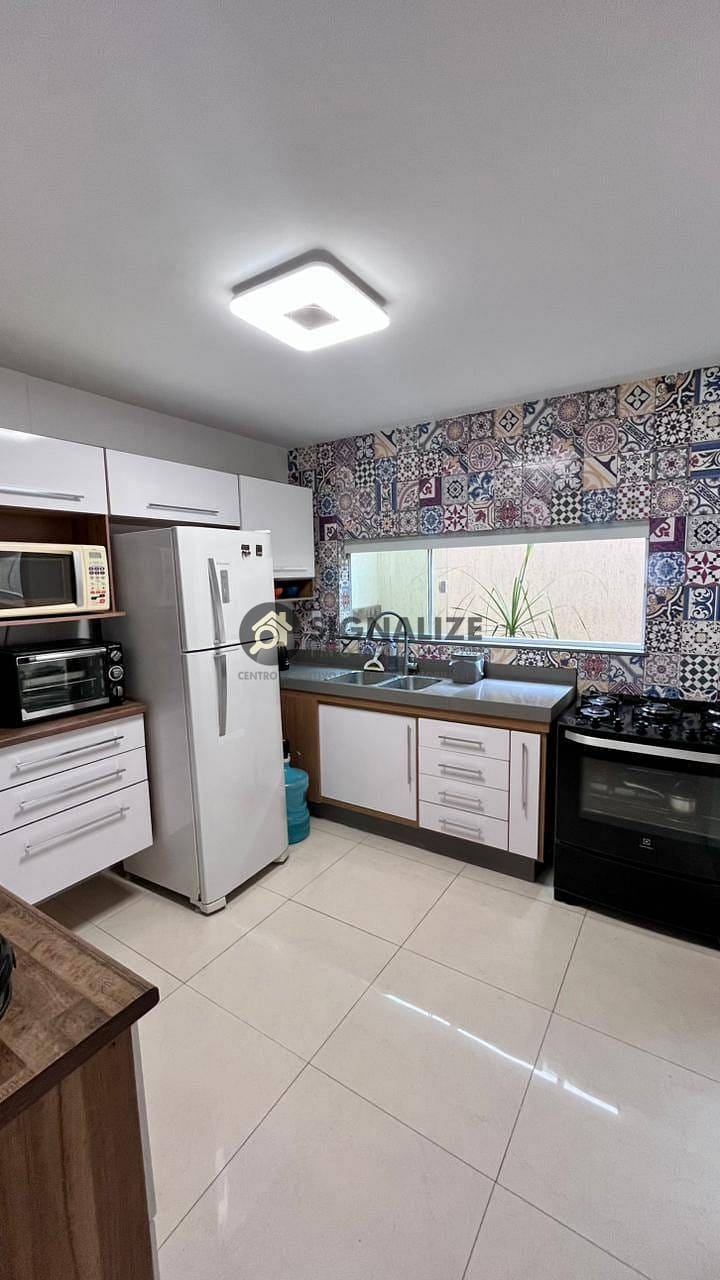 Casa, 3 quartos, 137 m² - Foto 17