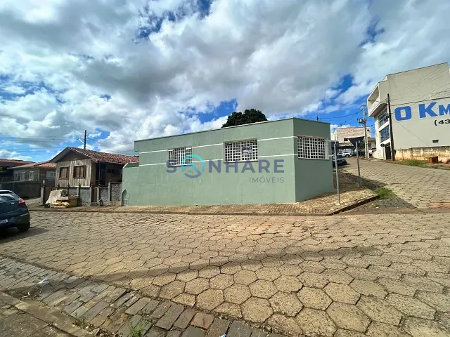 Casa 3 quartos e 1 banheiro, para alugar, no bairro Boa Vista em Siqueira Campos