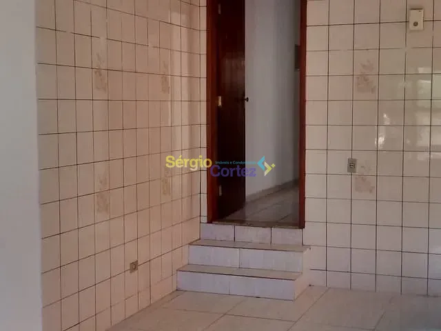 Casa com 180m² 3 quartos e 2 banheiros, à venda, no bairro Sabará I em Londrina