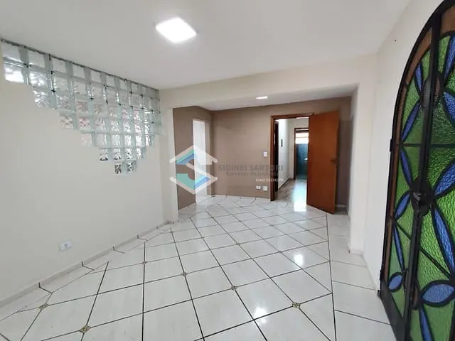 Casa com 230m² 3 quartos e 2 banheiros, à venda, no bairro Parque Bela Vista em Jacarezinho