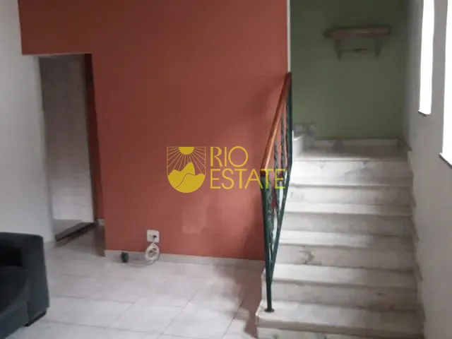 Casa com 495m² 5 quartos e 2 banheiros, à venda, no bairro Vila Americana em Volta Redonda