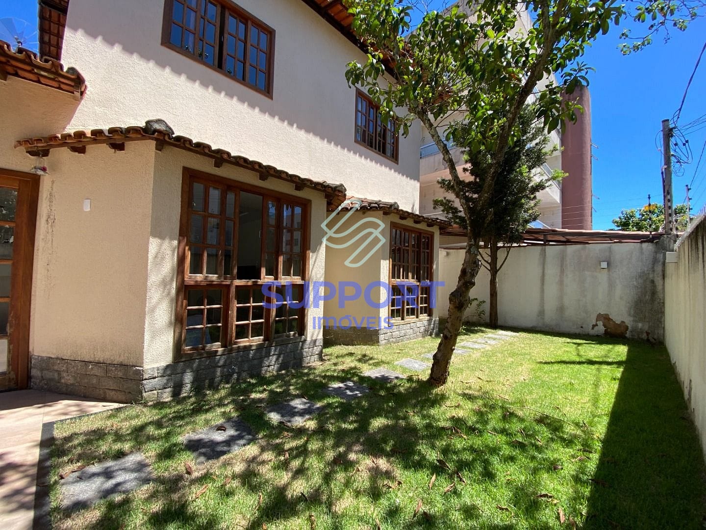 Casa, 6 quartos, 215 m² - Foto 4