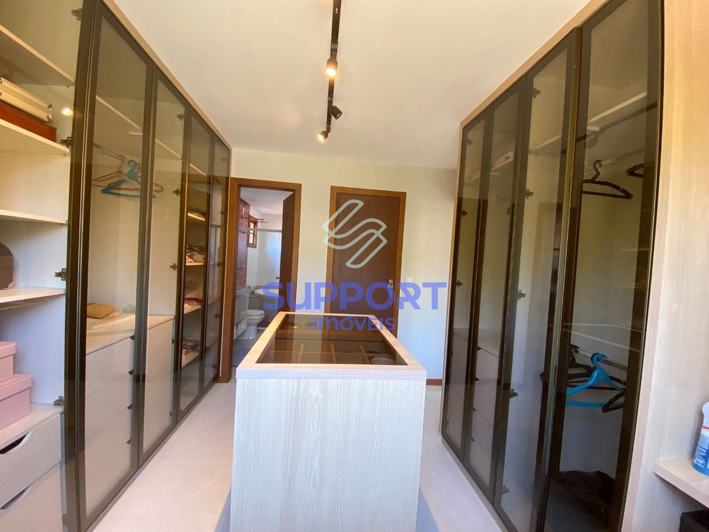 Casa, 6 quartos, 215 m² - Foto 35